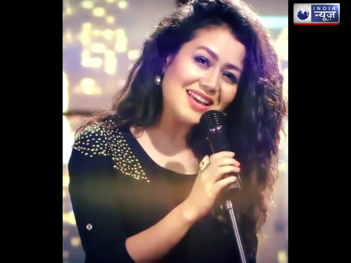 she lent her voice to many songs - Photo Gallery