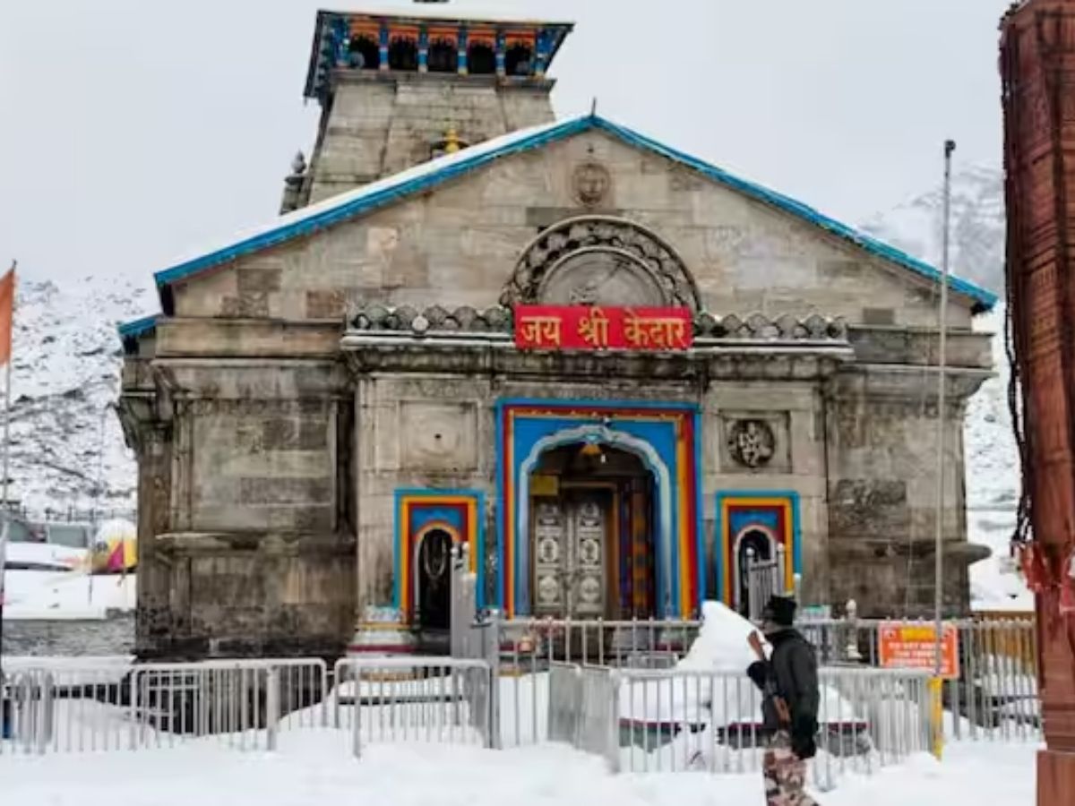 Snowfall From Kedarnath To Mussoorie In Uttarakhand - Photo Gallery