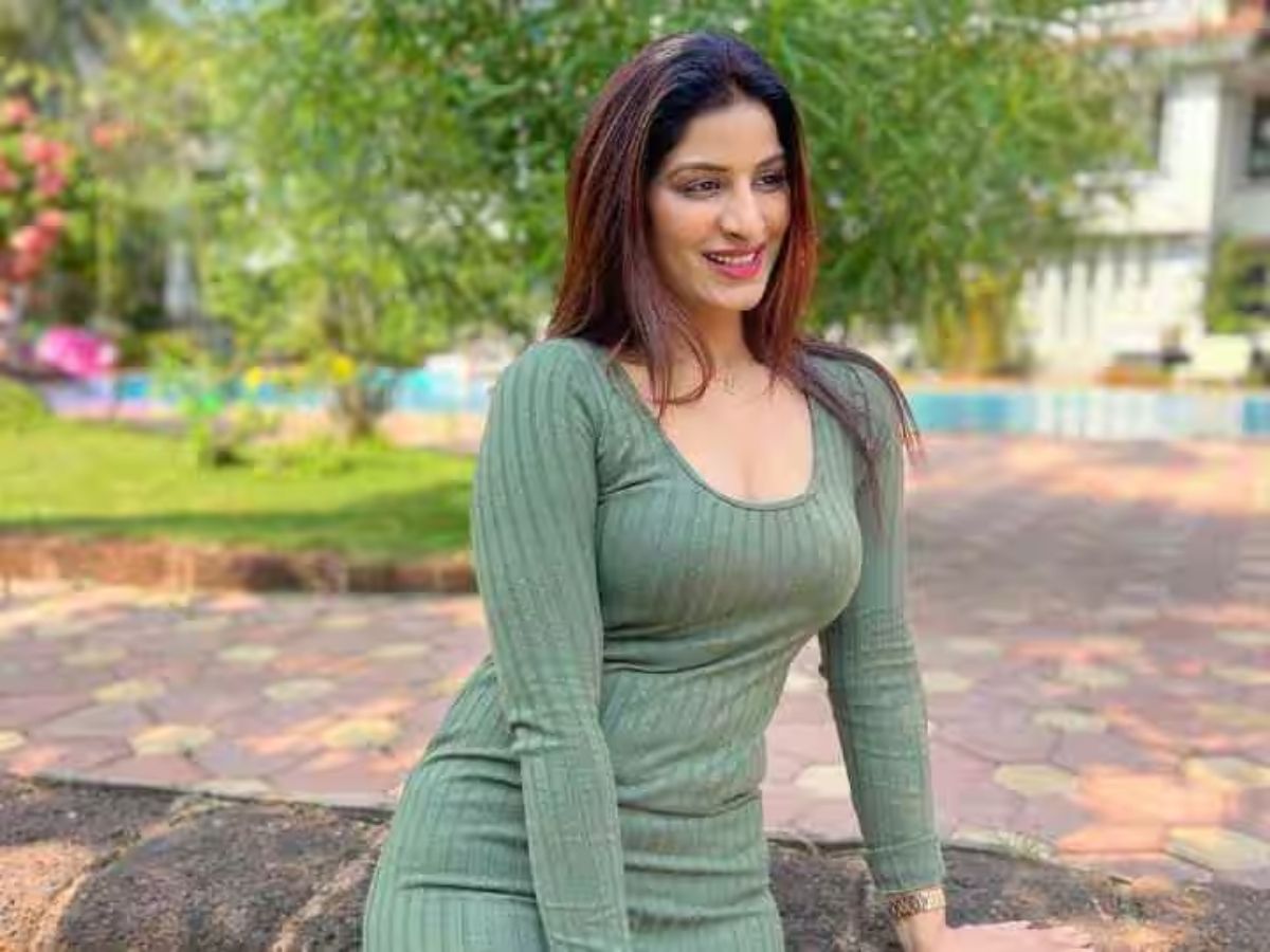 poonam dubey - Photo Gallery