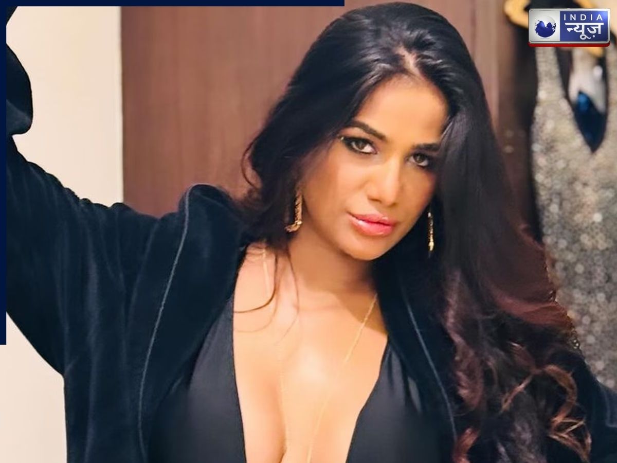 Poonam Pandey Reality Shows - Photo Gallery