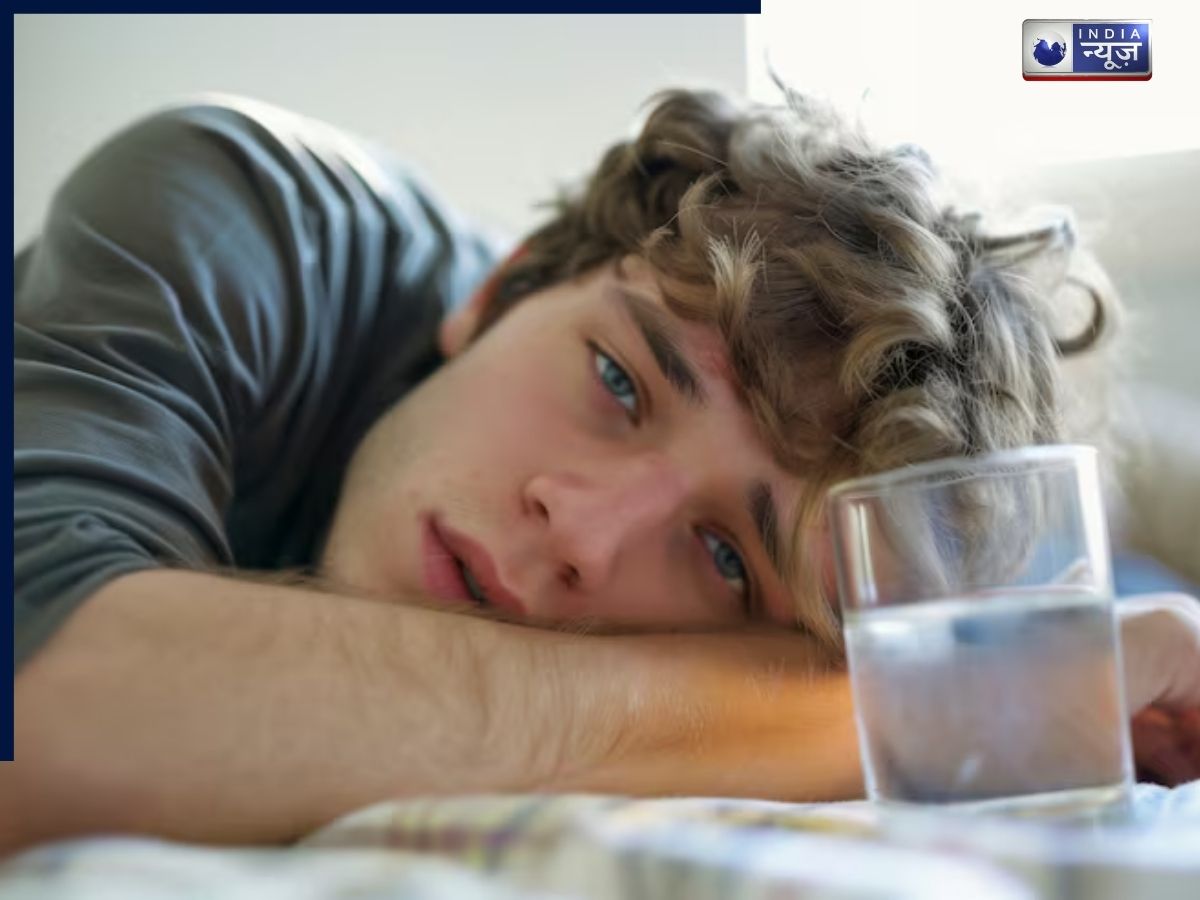 नया साल, वही पार्टी, लेकिन हैंगओवर दुगना! क्यों 30 के बाद पैग लगाना पड़ता है भारी? नारियल पानी इसमें कैसे मदद कर सकता है?