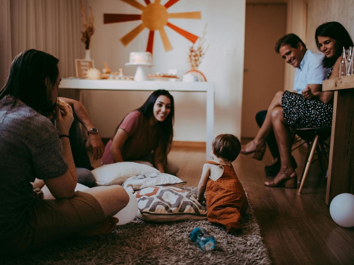 हाड़ कंपा देने वाली ठंड में भी कमरा रहेगा ‘गर्म’! न हीटर की जरूरत न ही बिजली की खपत, सीखें ये 5 आसान तरीके - Gallery Image