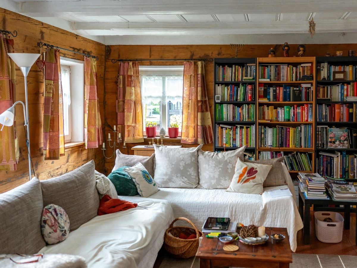 हाड़ कंपा देने वाली ठंड में भी कमरा रहेगा ‘गर्म’! न हीटर की जरूरत न ही बिजली की खपत, सीखें ये 5 आसान तरीके - Gallery Image