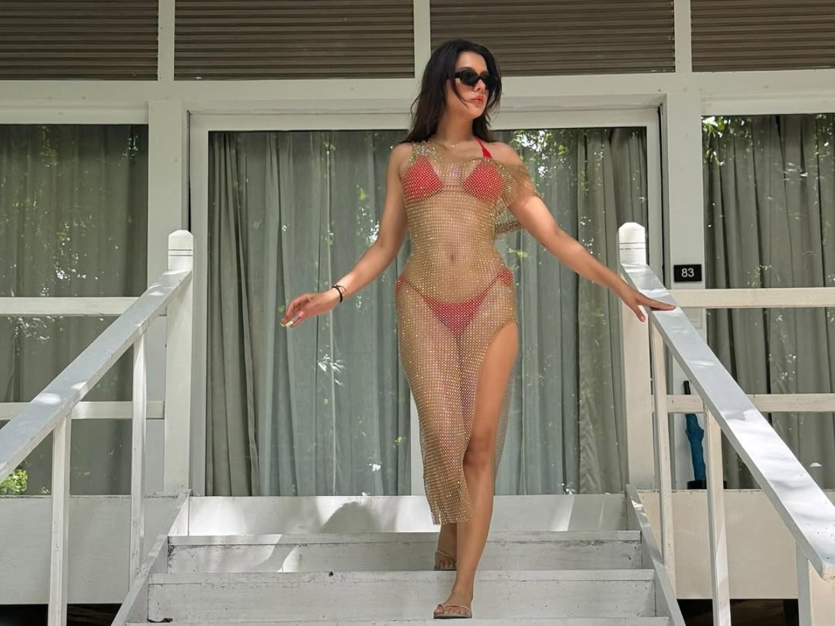 Ruhi Singh - Photo Gallery