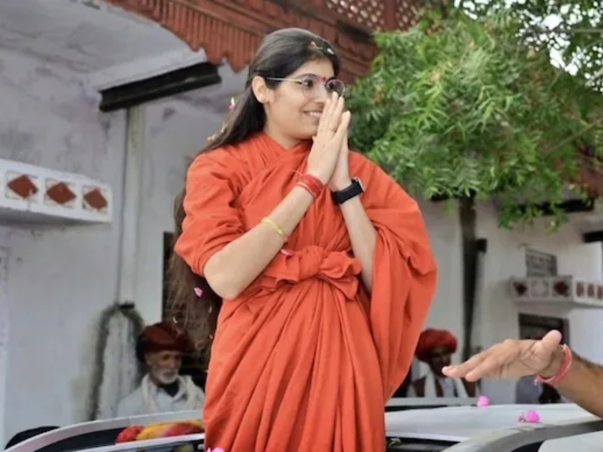 Sadhvi Prem Baisa: कौन थीं साध्वी प्रेम बैसा? रहस्यमयी मौत ने मचाई हलचल, वायरल वीडियो से बटोरी थीं सुर्खियां