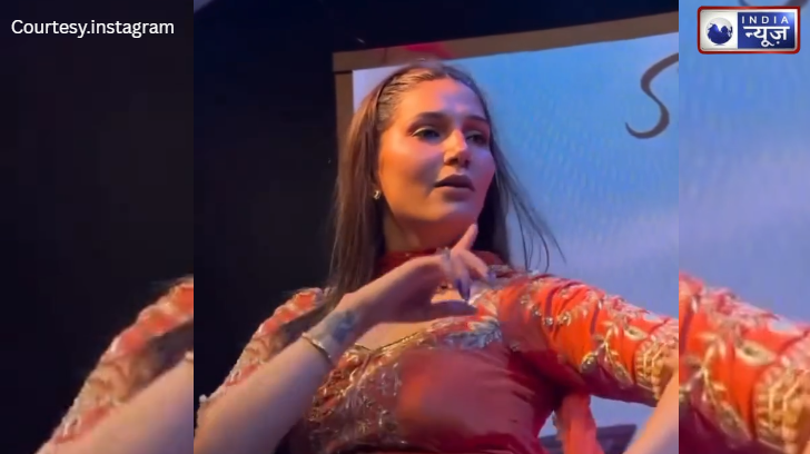 Sapna Choudhary का स्टेज पर फिर चला जादू; ठुमकों ने लगा दी आग, हुई लाखों की भीड़ बेकाबू!