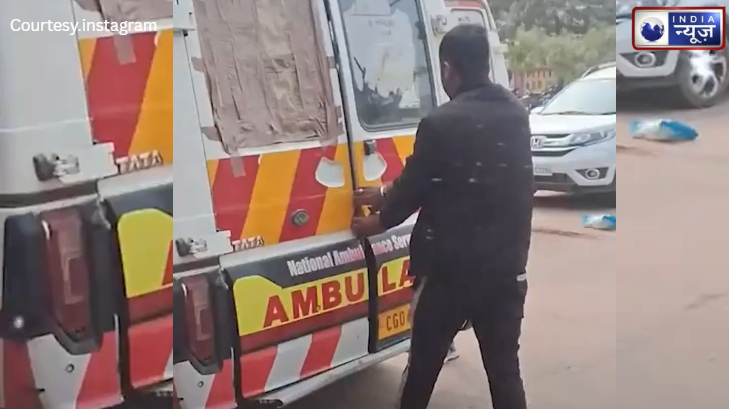 Satna में एम्बुलेंस का गेट नहीं खुलने से तड़प-तड़प कर मरा मरीज, अस्पताल के बाहर मातम!