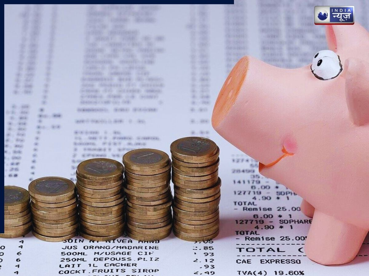 Small Savings Scheme: क्या सरकार ने बड़ा दी PPF-SSY समेत स्मॉल सेविंग स्कीम पर दरें, नए साल पर वित्त मंत्रालय का अहम फैसला?