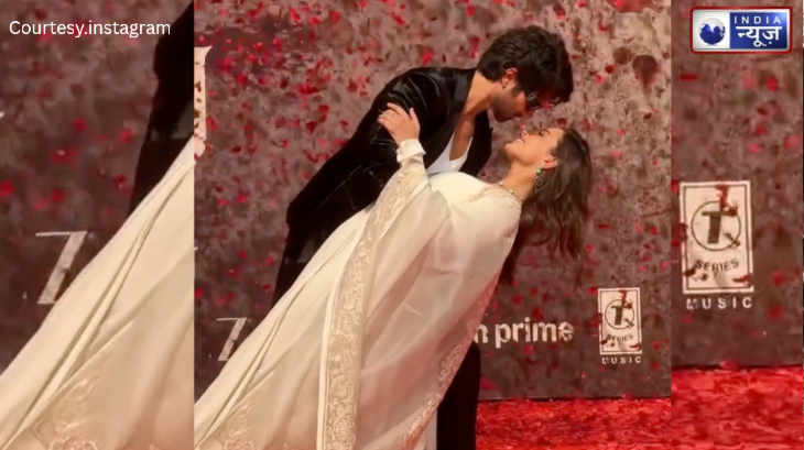 Shahid और Tripti की केमिस्ट्री ने ‘O Romeo’के पोस्टर लॉन्च पर ही लगा दी आग,अब फैंस को है फिल्म का इंतजार!