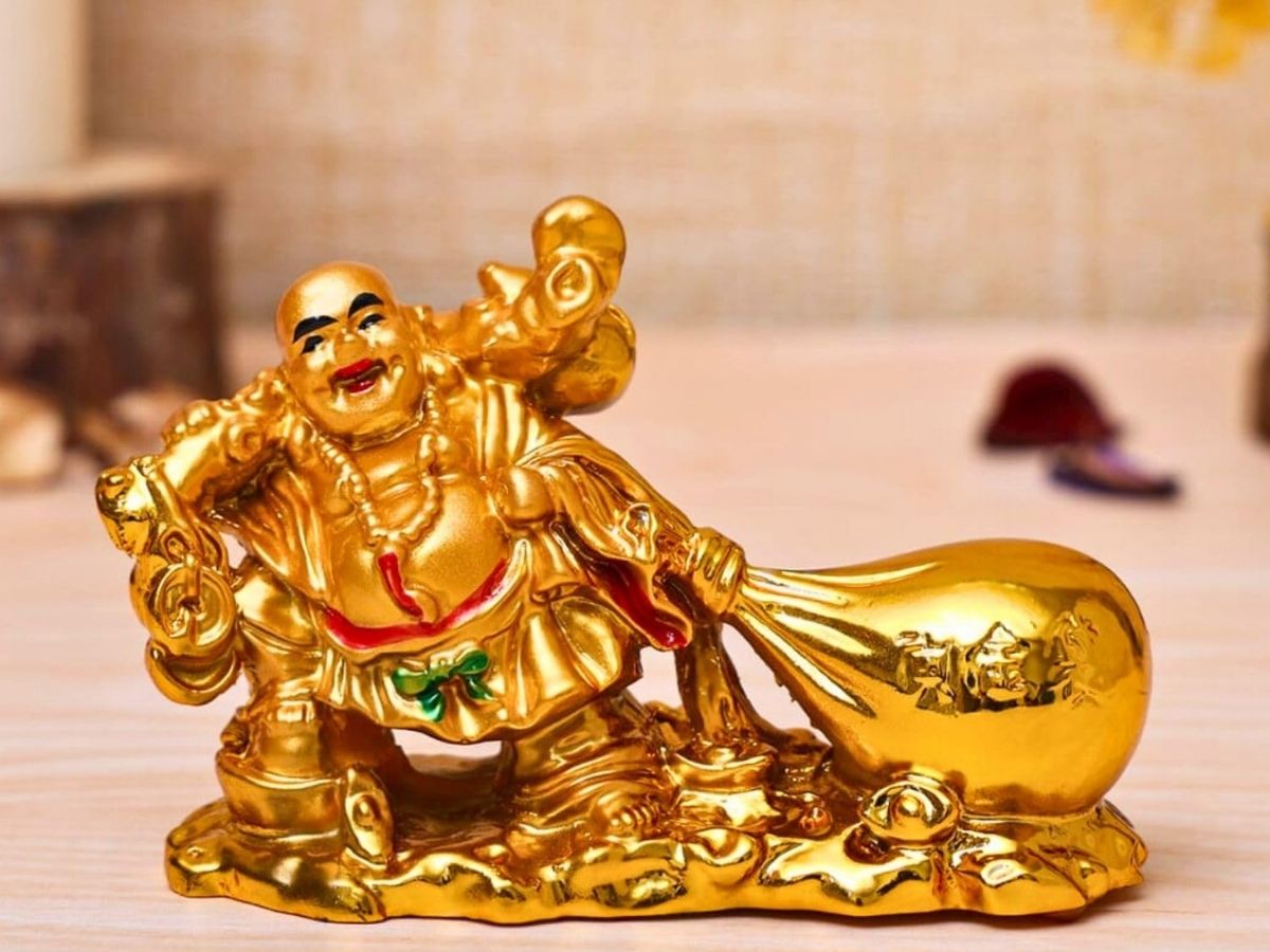 अमीरों का वास्तु सीक्रेट: घर में मौजूद ये 7 चीजें खोल देती हैं धन के रास्ते, जानिए पूरा रहस्य - Gallery Image