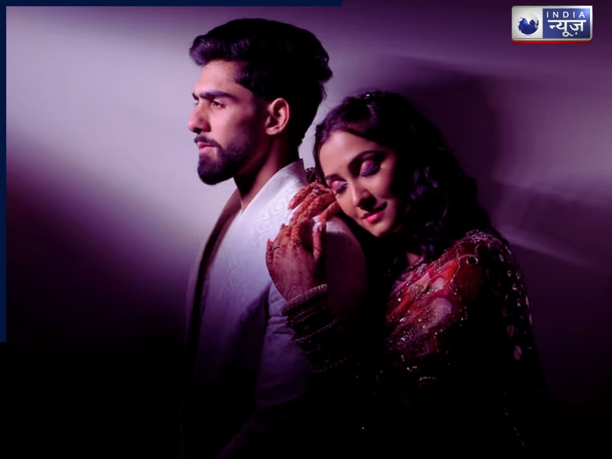 The couple looks beautiful in traditional clothes - Photo Gallery