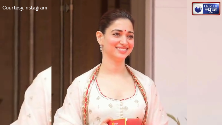 एक्टिंग के बाद अब बिजनेस की दुनिया में Tamannaah Bhatia, खुद के नाम से लॉन्च किया ग्रैंड ज्वेलरी शोरूम!