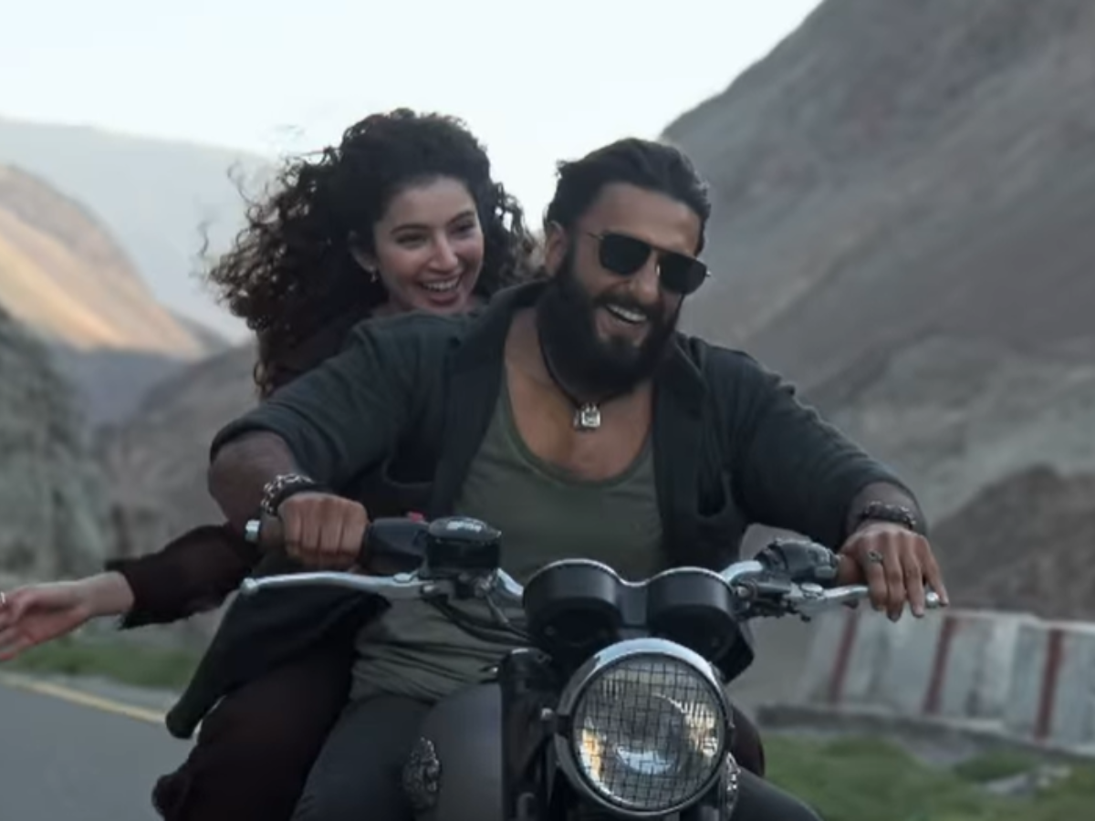 The Power of a Seasoned Look - Photo Gallery