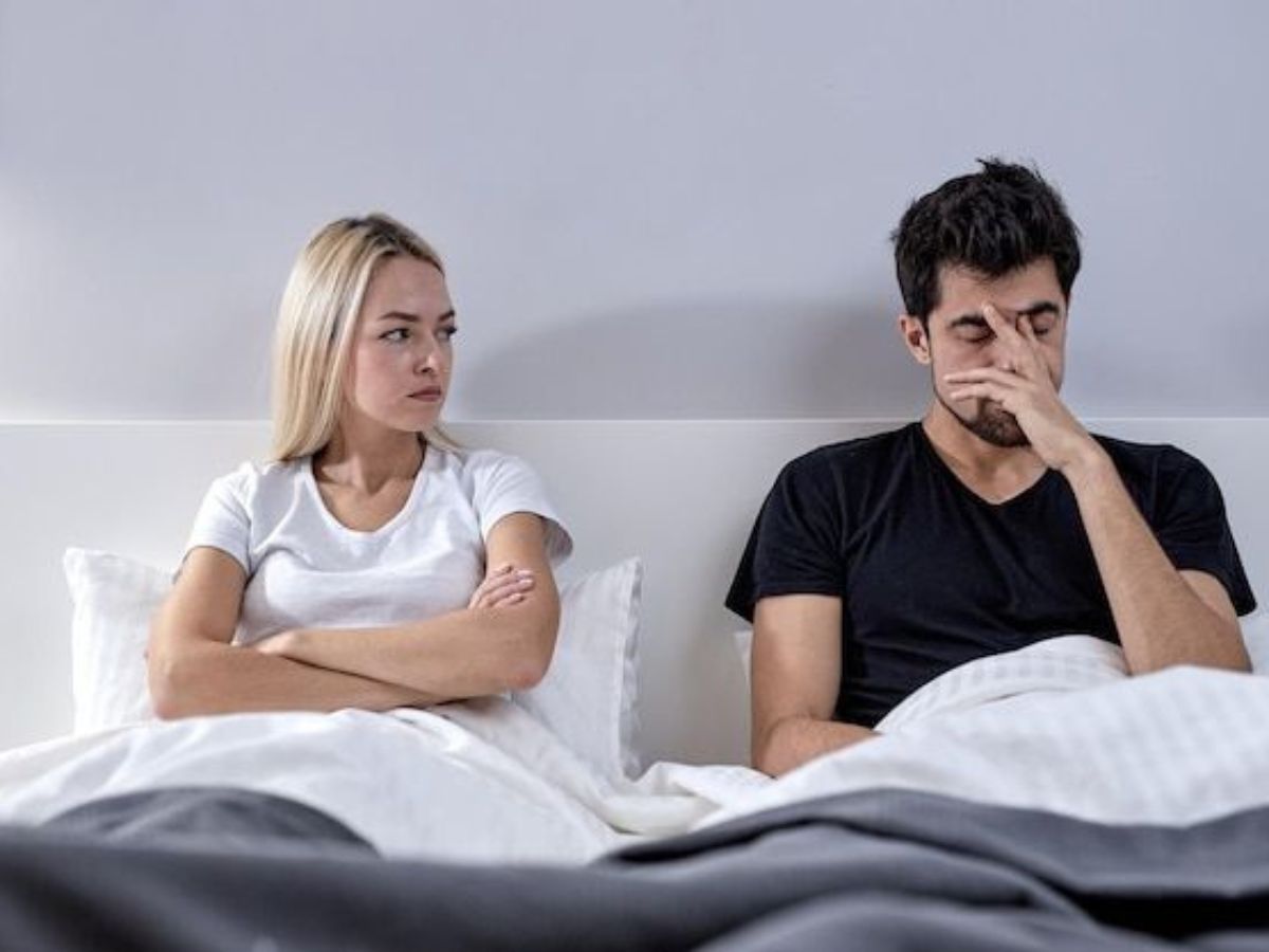 शक बेवजह नहीं! ये आदतें इशारा करती हैं इमोशनल चीटिंग की ओर