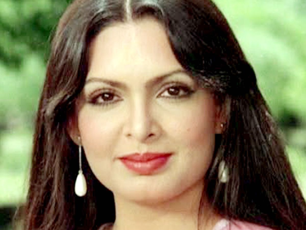 Complex Personal Life - Photo Gallery