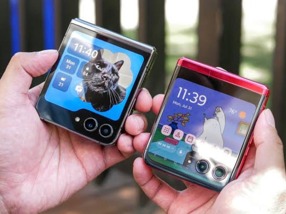 Motorola Razr 60 vs Samsung Galaxy Z Flip 6 - Photo Gallery