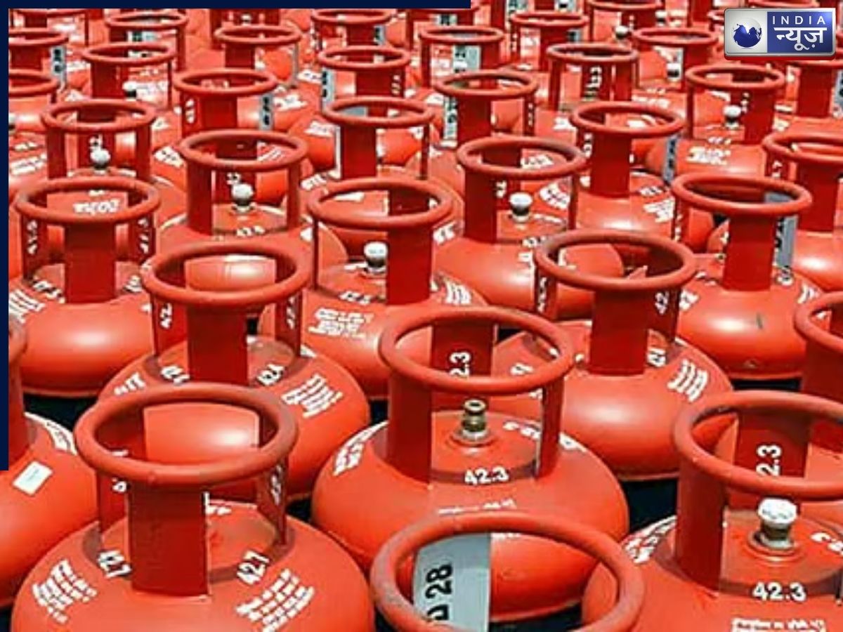 What Delhite Have to do for getting free LPG on Holi Diwali - Photo Gallery