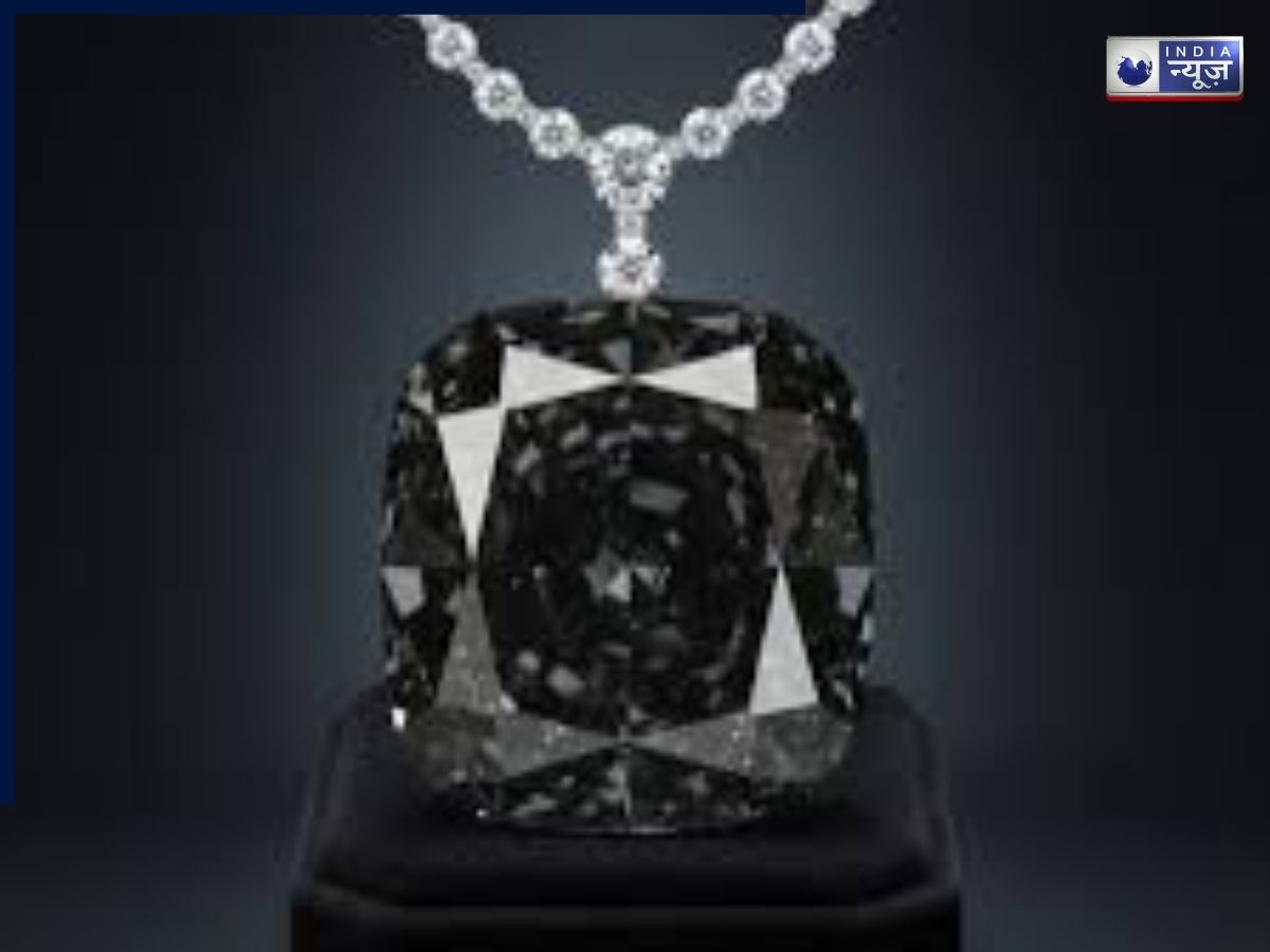 मंदिर से चोरी, मौत का रहस्यमयी सिलसिला : क्या सच में शापित है ‘ब्लैक ऑरलव’ हीरा?