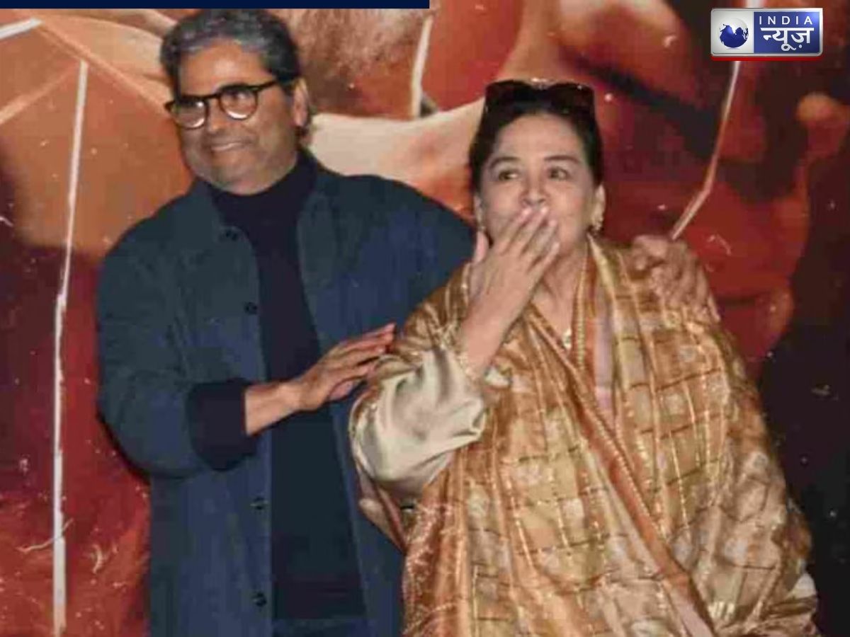 Director Vishal Bhardwaj defended the abuses - Photo Gallery