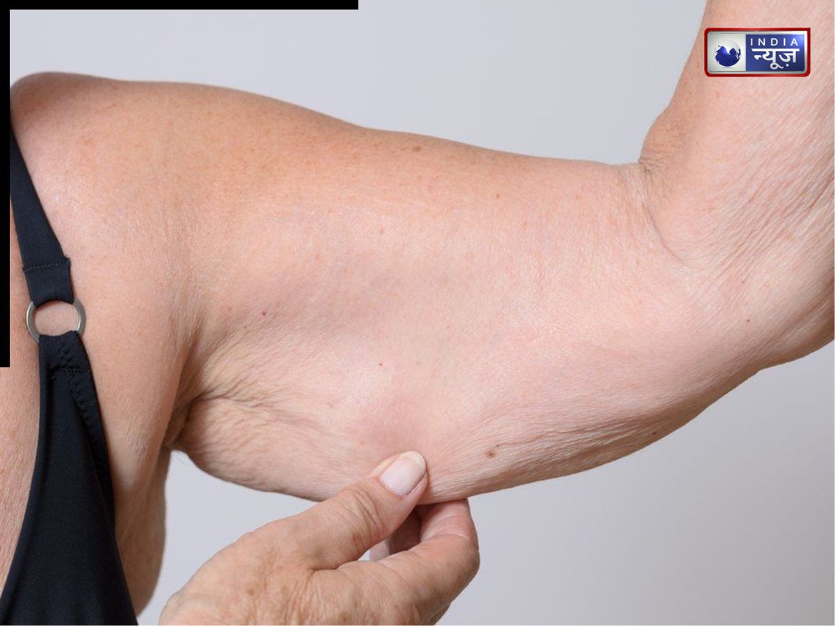 क्या ढीली और लटकी हुई बाहें आपको भी कर रही हैं  Embarrassed, इन उपायों से पायें अपना खोया हुआ आत्मविश्वास