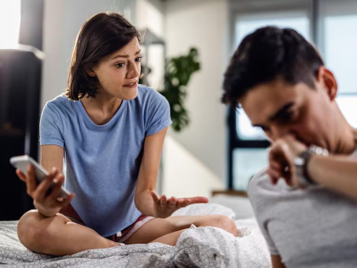 why woman attract to other person - Photo Gallery