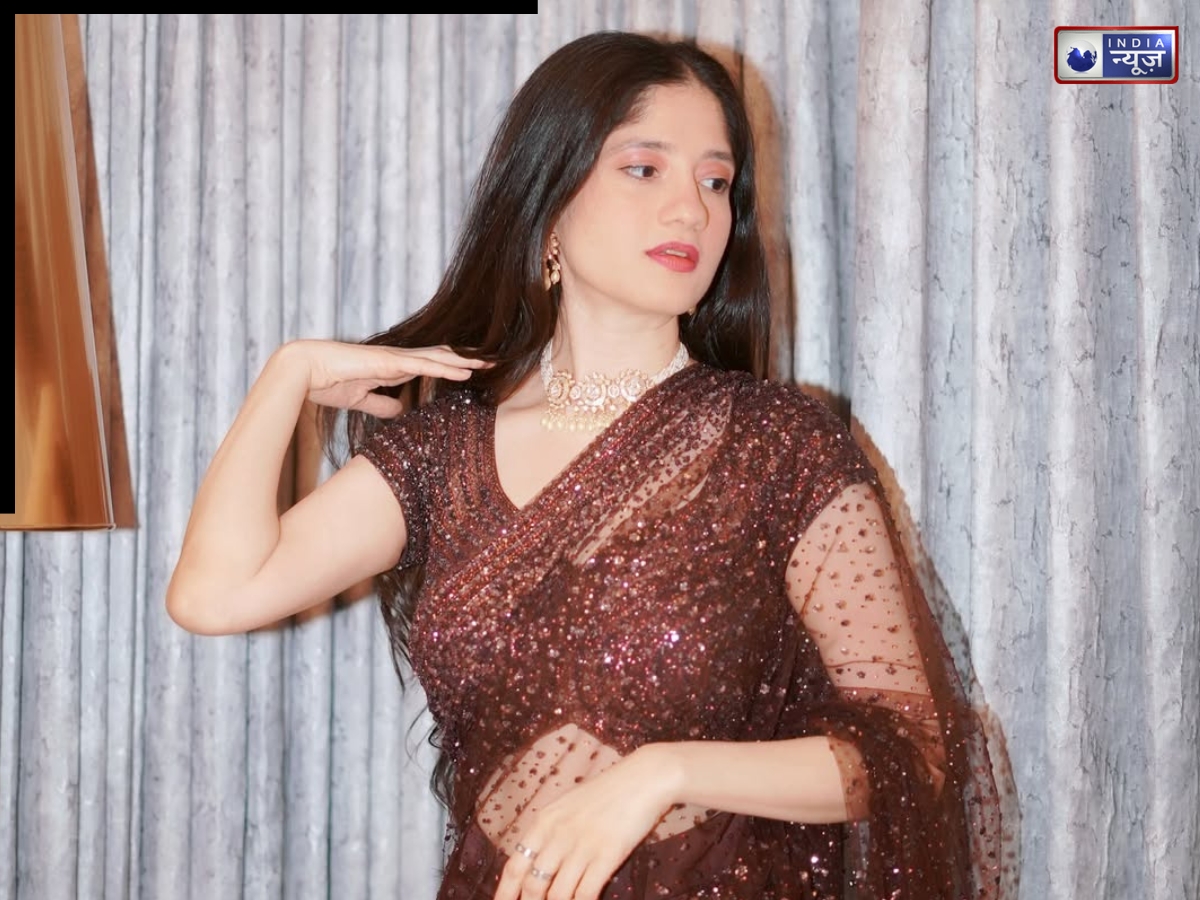 Singer and songwriter - Photo Gallery