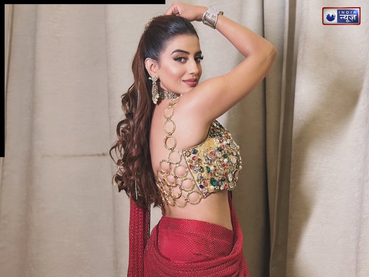 Akshara Singh shares every update with her fans. - Photo Gallery