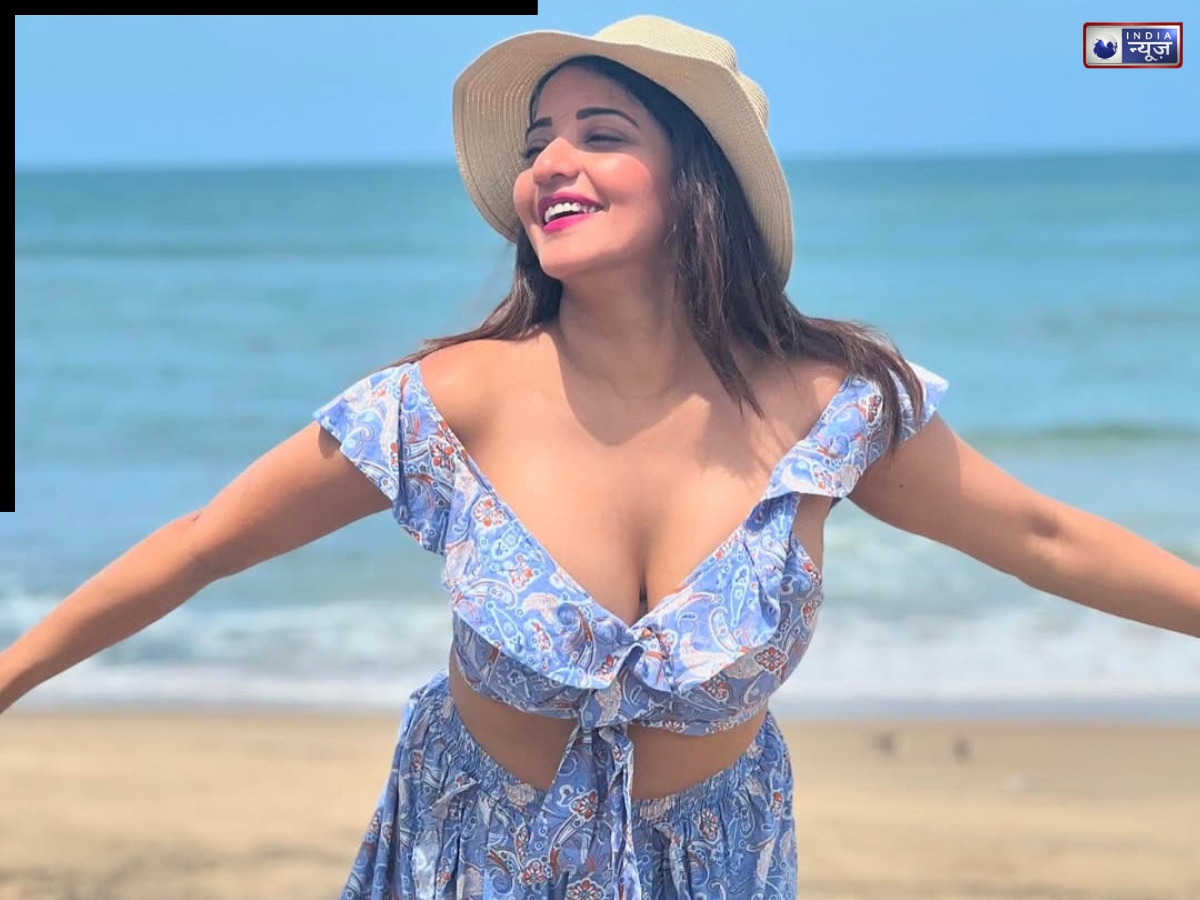 Monalisa is One Of the most Popular Bojpuri Actress - Photo Gallery