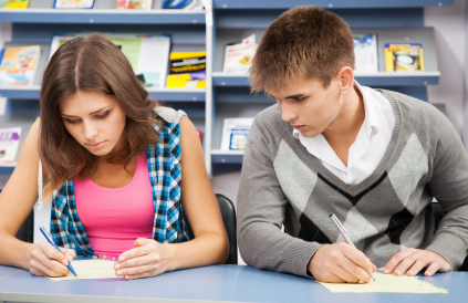 Painted the T-shirt the same color as the wall - Photo Gallery