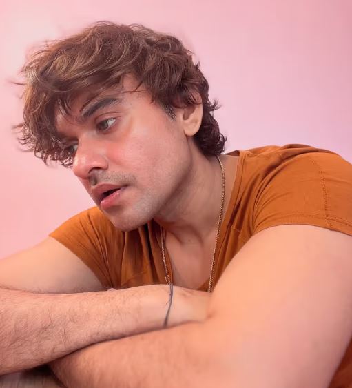 Shakespeare Tripathi was born in an educated family of Odisha - Photo Gallery