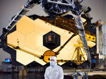 AI algorithms reconstruct details - Photo Gallery