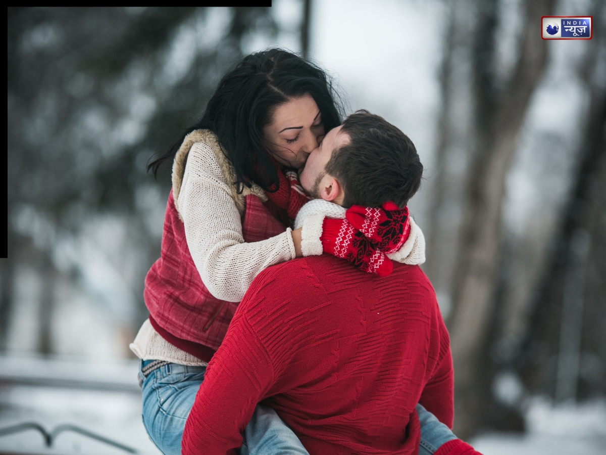 Pickpocket Hug - Photo Gallery