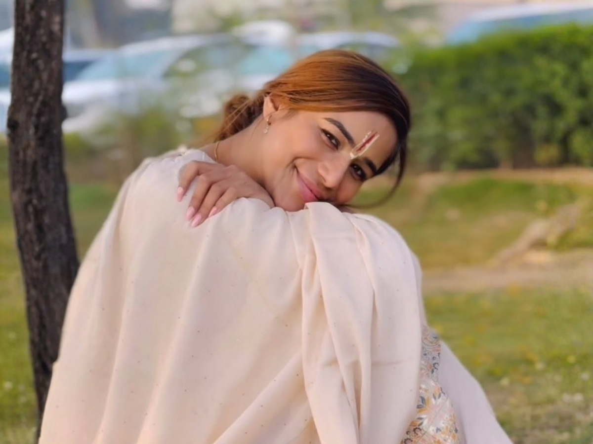 Poonam Pandey spotted in the streets of Vrindavan - Photo Gallery