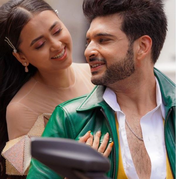 There is no beauty in reel life - Photo Gallery