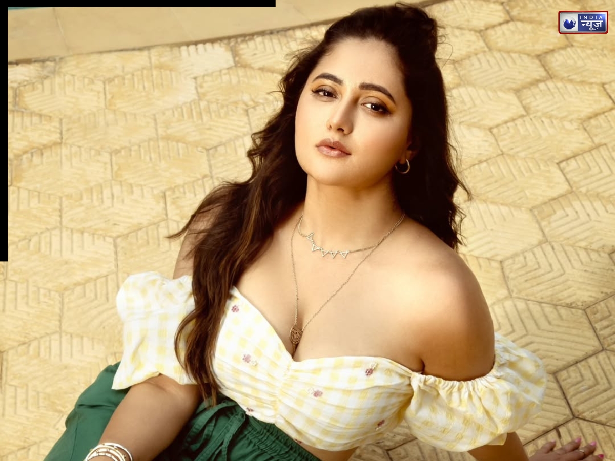 rashami desai bold looks - Photo Gallery