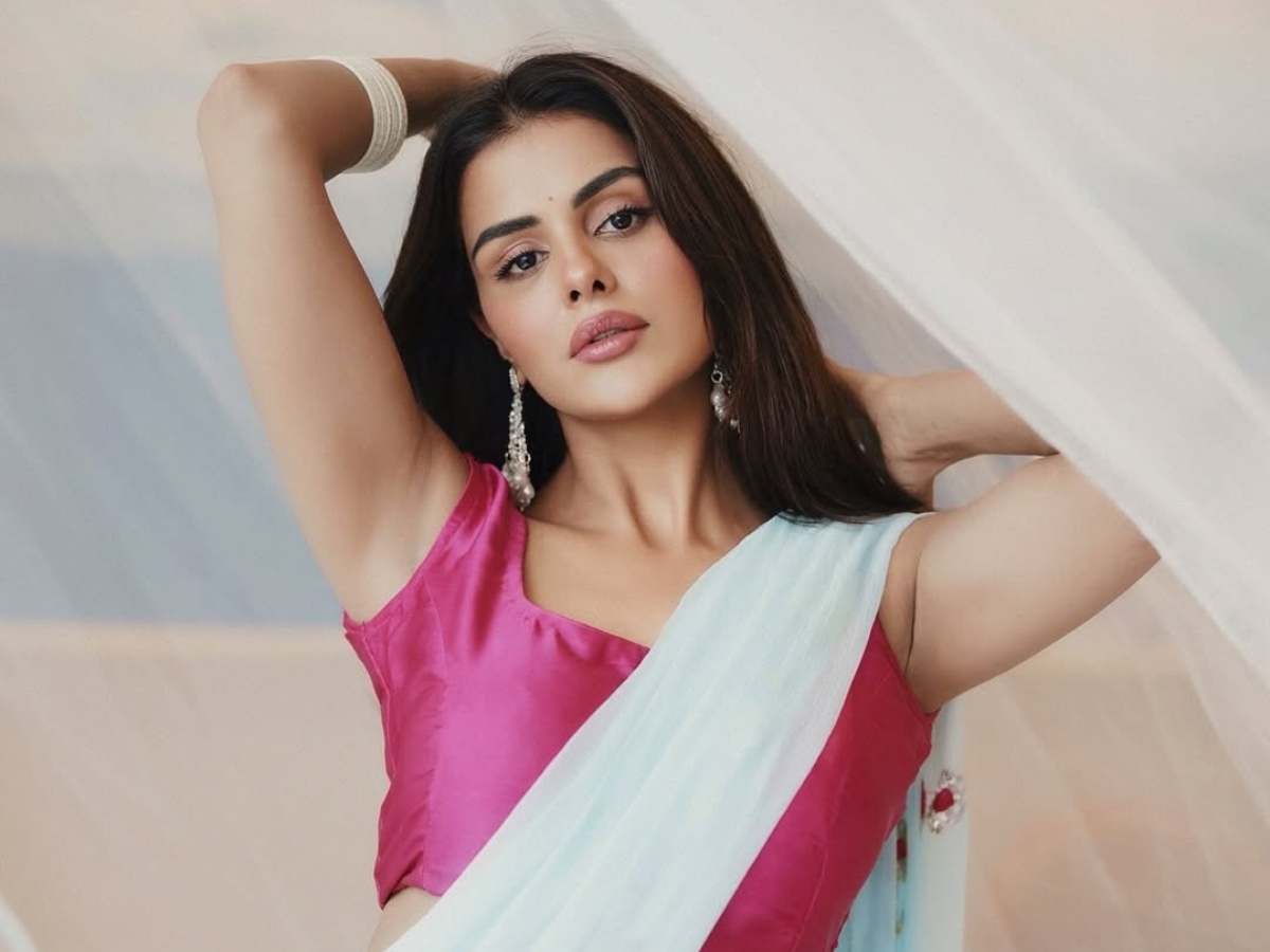 Priyanka Chahar wreaks havoc in every look - Photo Gallery