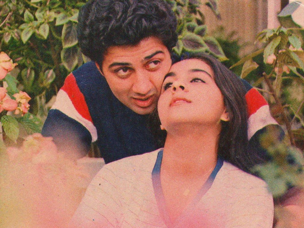 Sunny and Amrita's romance - Photo Gallery