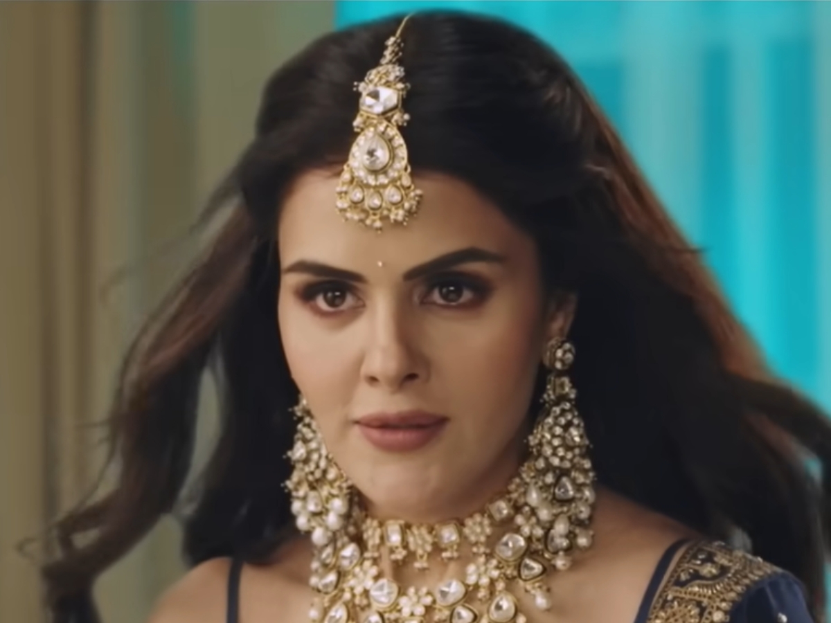 Priyanka Chahar Chaudhary's poor dialogue delivery in Naagin 7 - Photo Gallery