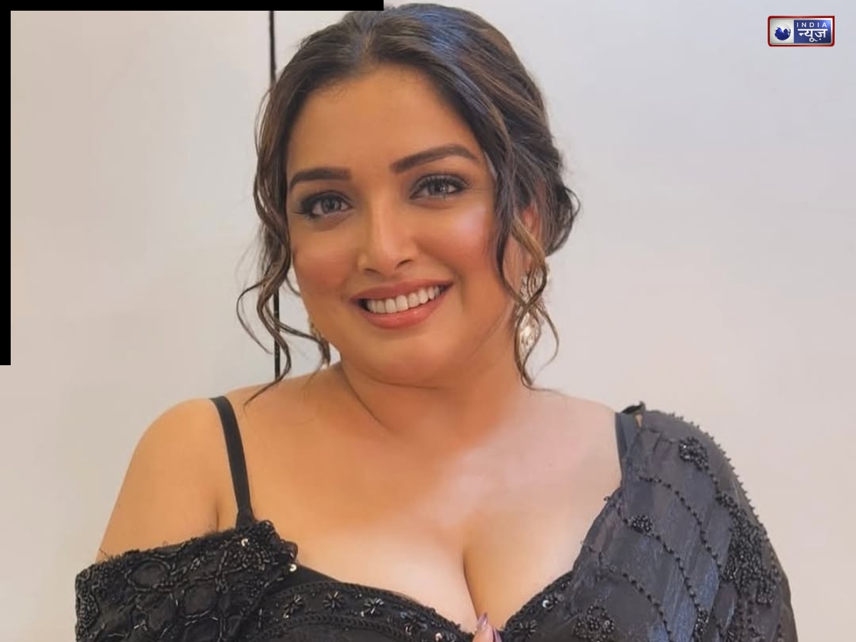 Amrapali Dubey shows the depth of the story - Photo Gallery