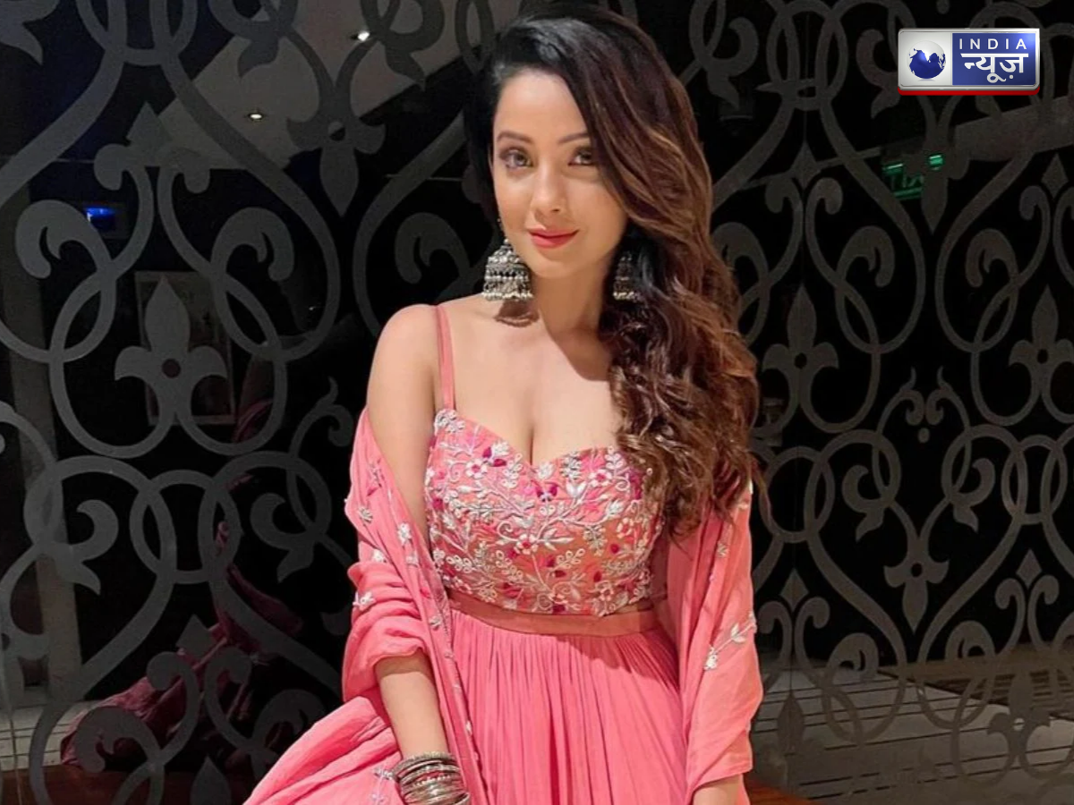 adaa khan - Photo Gallery