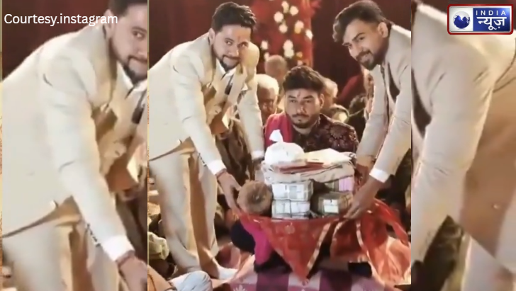 हरियाणा के यूट्यूबर अरुण पंवार की शादी में नोटों की बारिश! ससुराल से मिले 71 लाख कैश और 21 तोला सोना! - Photo Gallery