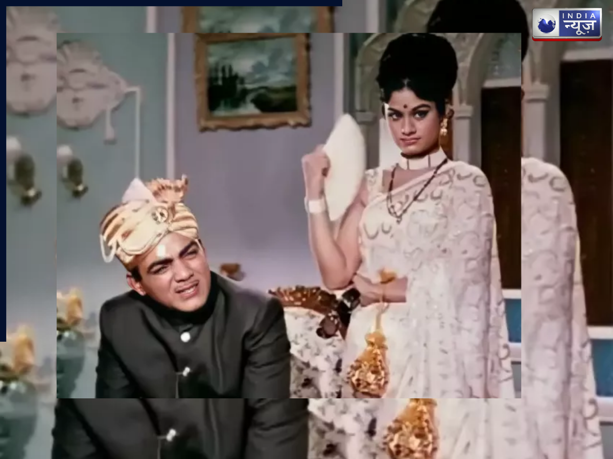 Talk about relationship with mehmood - Photo Gallery