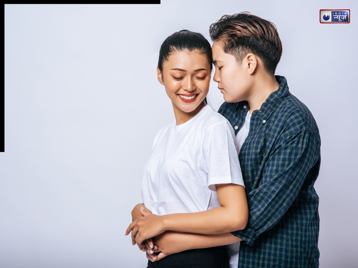 back hug - Photo Gallery