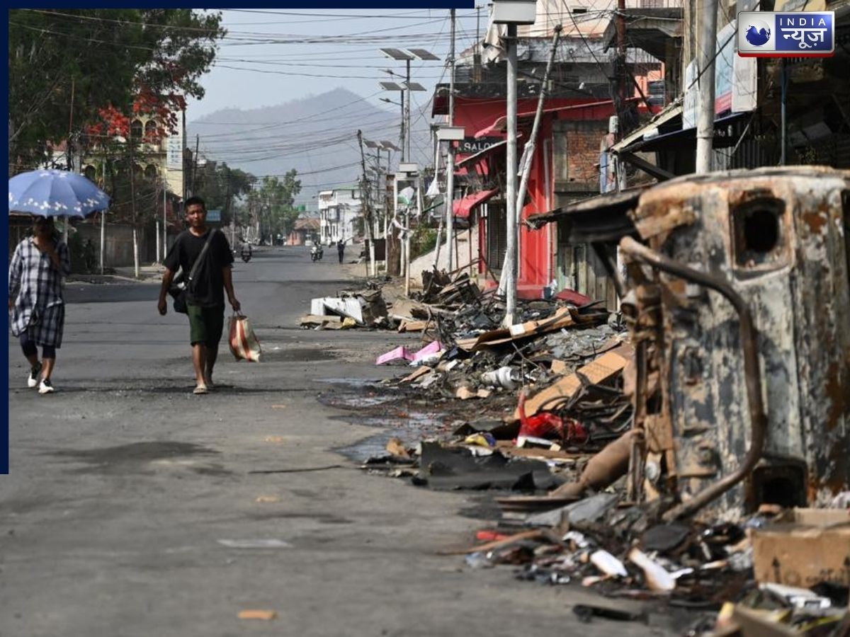 मणिपुर में एक बार फिर से भड़की हिंसा, चुराचंदपुर में सुरक्षा बल और प्रदर्शनकारी हुए आमने-सामने