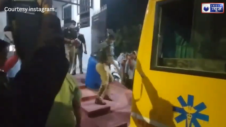 पिता का कत्ल कर लाश के किए टुकड़े, फिर नीले ड्रम में भरकर रचने लगा ‘लापता’ होने की झूठी कहानी, देखें वीडियो!