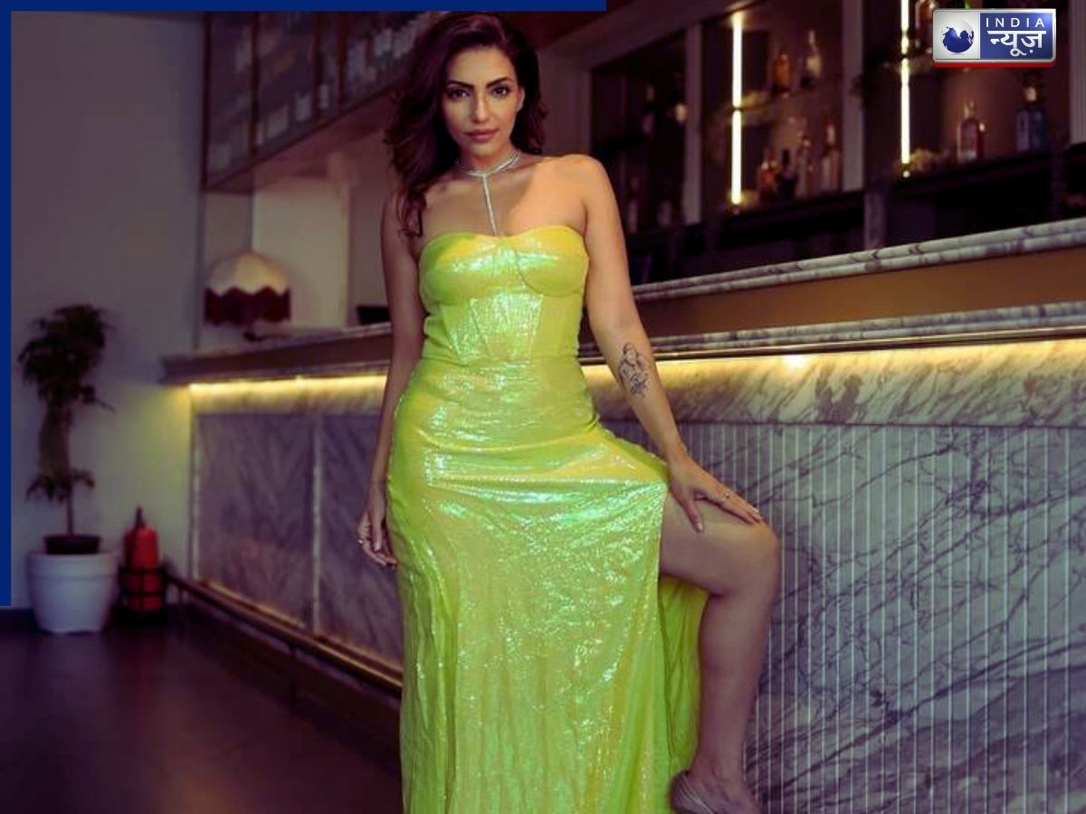 Actress Navina also made allegations - Photo Gallery