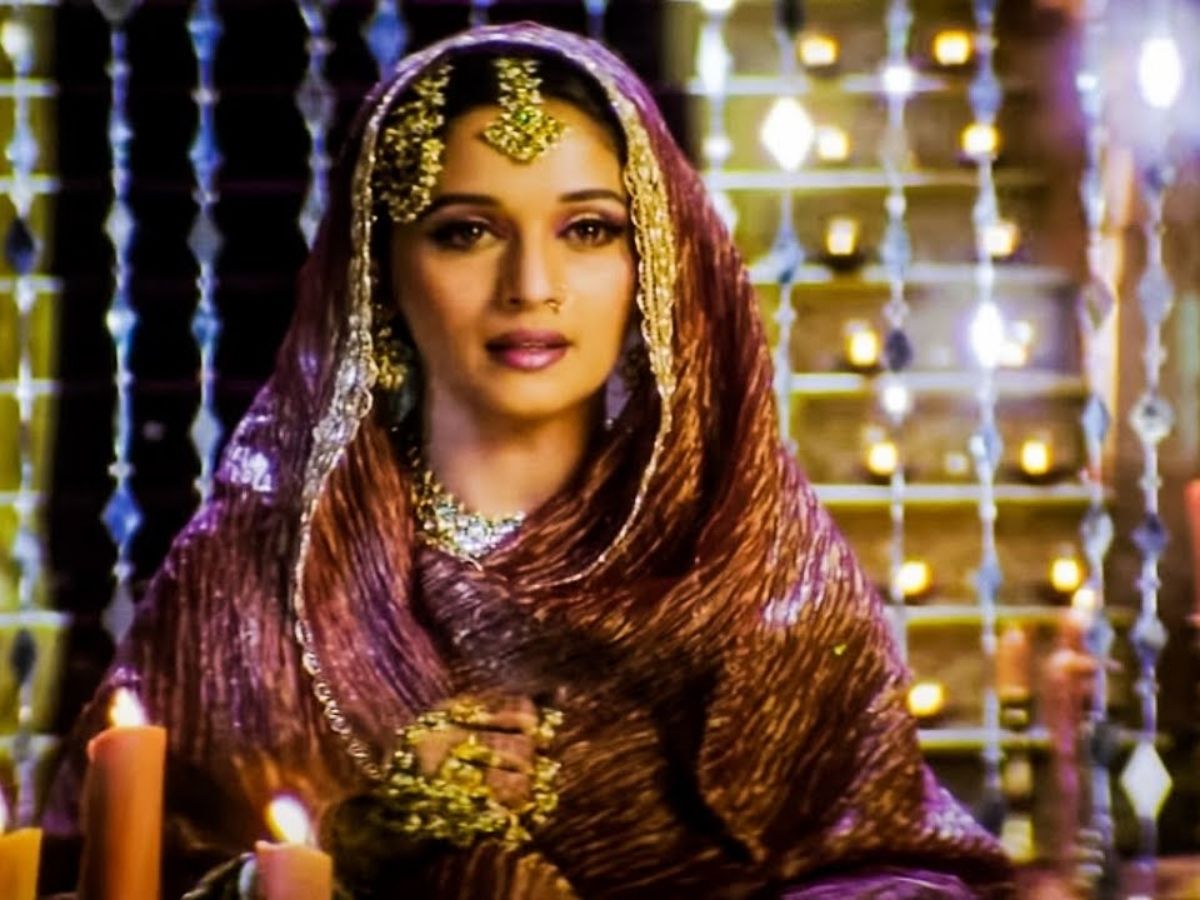 Chandramukhi-Madhuri Dixit - Photo Gallery