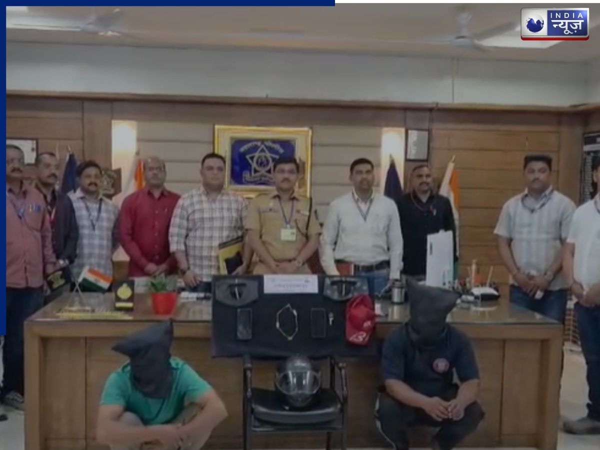 जब दो पुलिसकर्मी बने रक्षक, फिल्मी अंदाज में ऐसे दो शातिर चोरों को किया गिरफ्तार