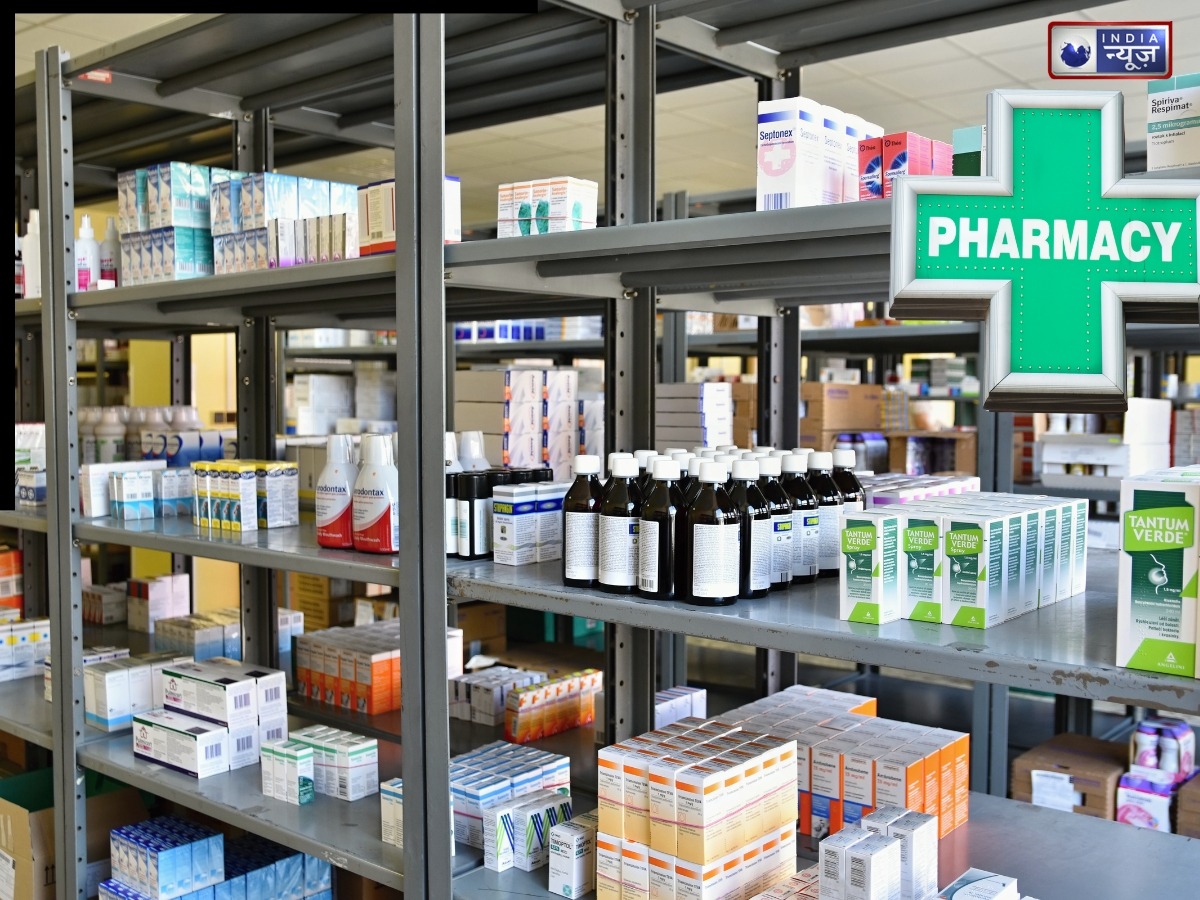 बिना डॉक्टर प्रिस्क्रिप्शन के दवा बेचने वाले दुकानदार को हो सकती है सजा, ऐसे कर सकते हैं केमिस्ट के खिलाफ शिकायत