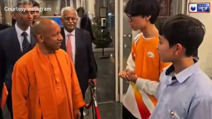 जापानी बच्चों ने हिंदी में किया CM योगी का स्वागत: शुद्ध हिंदी सुनकर गदगद हुए मुख्यमंत्री, देखें वायरल वीडियो!